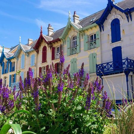 Le Notre Dame Villa Ardres Bagian luar foto